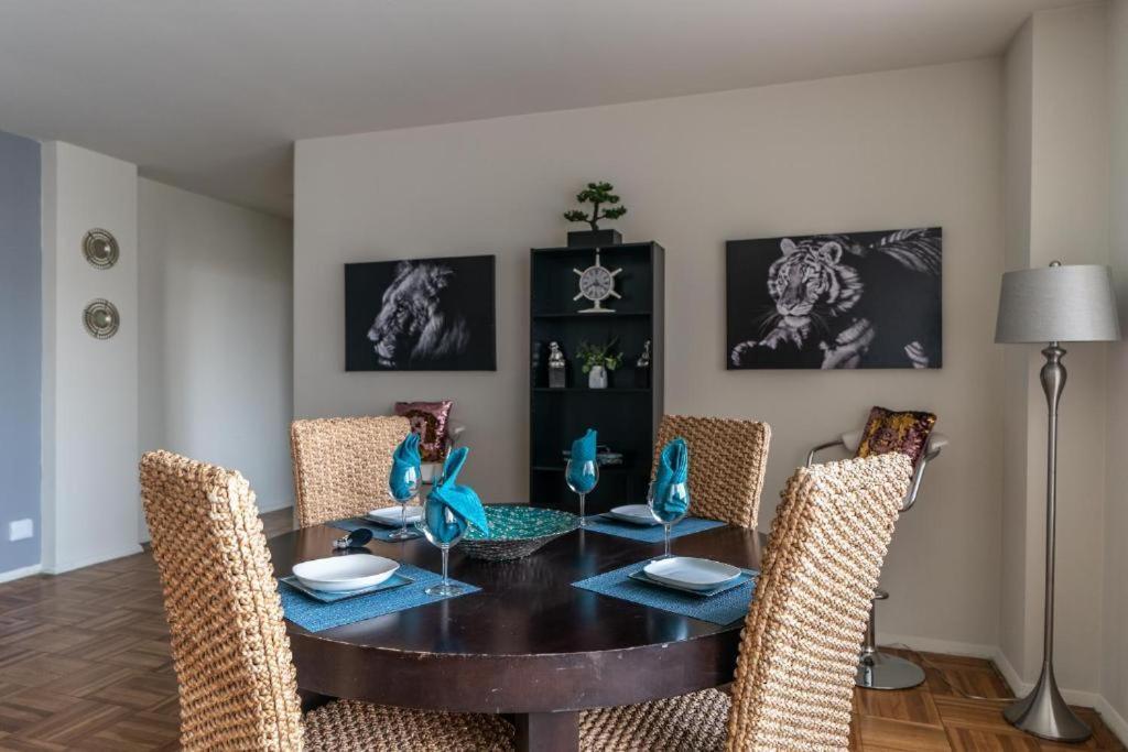 Spacious Charming Condo With Great Views Near The Grove Los Angeles Exterior foto