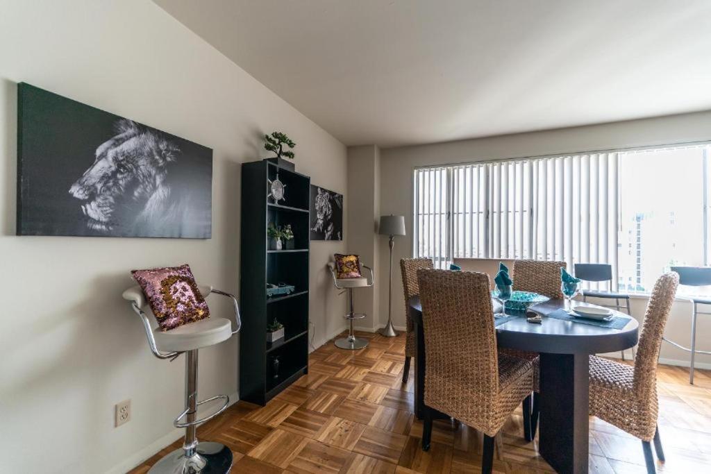 Spacious Charming Condo With Great Views Near The Grove Los Angeles Exterior foto