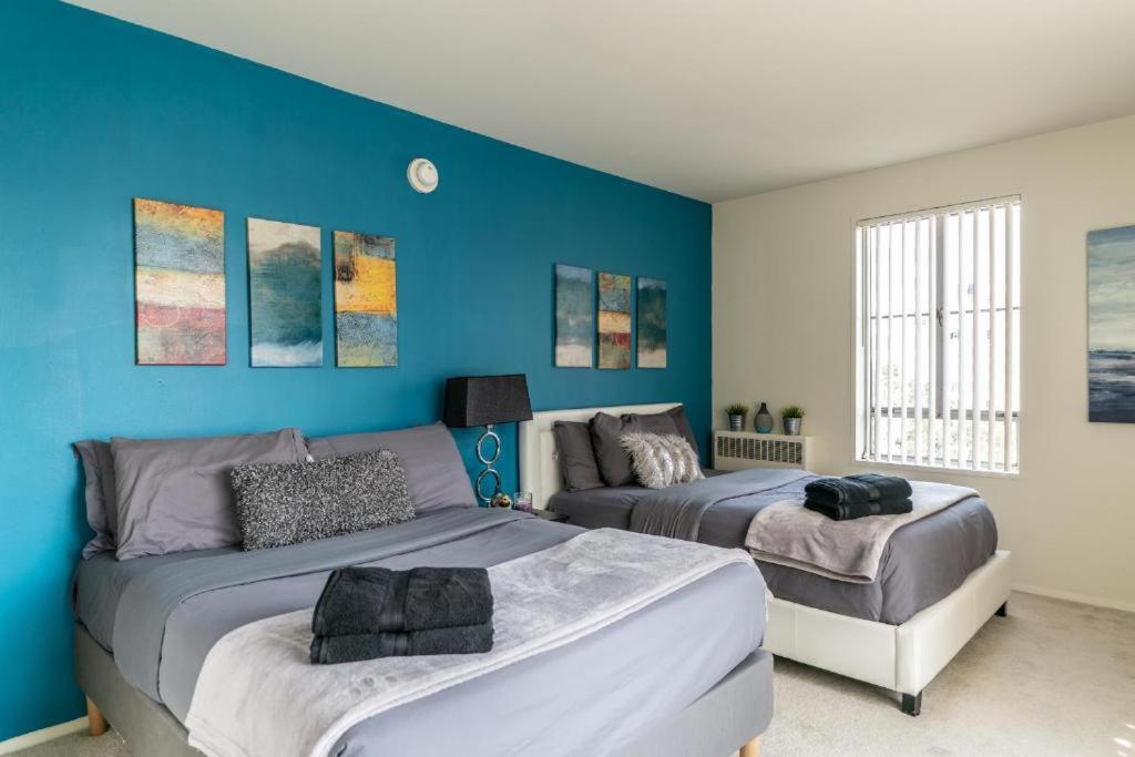 Spacious Charming Condo With Great Views Near The Grove Los Angeles Exterior foto